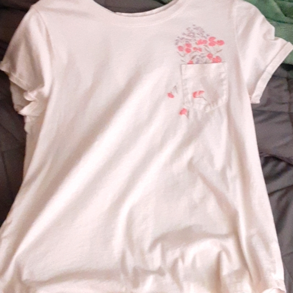 Old navy every wear flower shirt